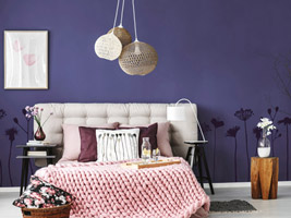 Ideen für violette Wände und Dekoration