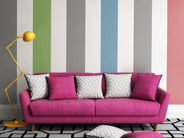 Bunte Streifen an der Wand