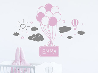 Wandtattoo Luftballons mit Wolken und Name