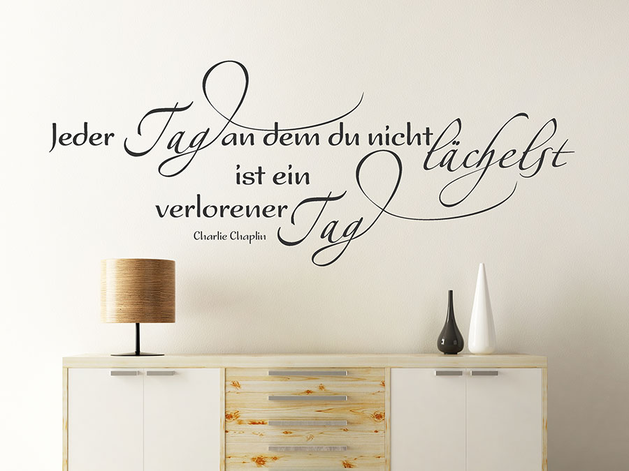Wandtattoo Jeder Tag, an dem du nicht lächelst... Zitat Wandtattoos.de