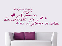 verspielter Wandtattoo Spruch mit Schmetterlingen