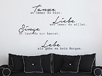 Moderner Wandtattoo Spruch Tanze ... im Wohnzimmer