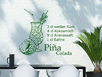 Wandtattoo Cocktail Piña Colada auf hellem Hintergrund