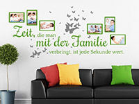 Wandtattoo Fotorahmen Zeit mit der Familie im Wohnzimmer