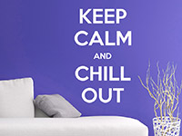 Wandtattoo Keep calm and chill out im Wohnzimmer