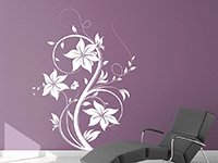 Wandtattoo Hibiskus Blüten Ornament im Wohnzimmer