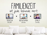 Wandtattoo Fotorahmen Familienzeit im Wohnzimmer