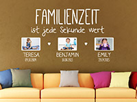 Bilder Wandtattoo Fotorahmen Familienzeit auf dunkler Wand