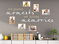 Foto Wandtattoo Lifelong memories mit Fotorahmen auf dunkler Wand