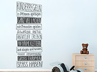 Spruch Wandtattoo Kinderregeln auf heller Wand