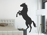 Wandtattoo dynamisches Pferd im Schlafzimmer
