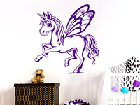 Wandtattoo Geflügeltes Einhorn im Kinderzimmer in violett