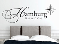 Wandtattoo Hamburg Koordinaten über dem Bett