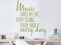 Wandtattoo Music every day über dem Schreibtisch