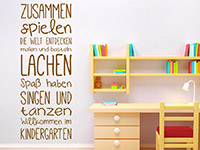 Spruchband Wandtattoo Willkommen im Kindergarten in Farbe