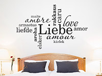 Wandtattoo Liebe Wortwolke Sprachen im Schlafzimmer