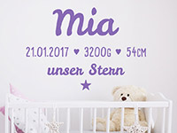 Baby Wandtattoo Babyname mit Geburtsdaten im Kinderzimmer