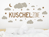 Wandtattoo Kuschelzone mit Wolken im Schlafzimmer