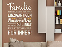 Zweifarbiges Wandtattoo Familie bedeutet auf dunklem Hintergrund