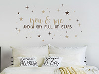 Wandtattoo A sky full of stars im Schlafzimmer