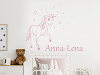 Wandtattoo Pony mit Sternen im Kinderzimmer