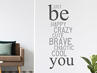 Zweifarbiges Wandtattoo Just be you auf heller Wand