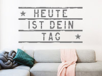 Wandtattoo Heute ist dein Tag Lightbox im Wohnzimmer