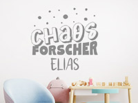 Wandtattoo Chaosforscher mit Name im Kinderzimmer