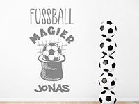 Wandtattoo Fußball Magier mit Wunschname im Kinderzimmer