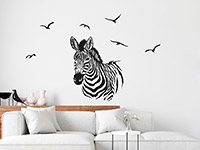 Wandtattoo Zebra mit Vögel im Wohnzimmer