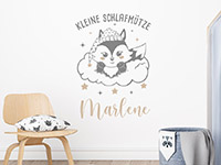 Wandtattoo Kleine Schlafmütze mit Wunschname im Babyzimmer