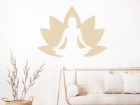 Yoga Wandtattoo auf heller Wand