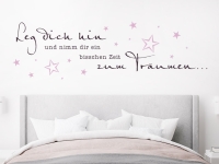 Wandtattoo Leg dich hin zum Träumen auf heller Wand