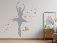 Wandtattoo Ballerina mit Sternen im Kinderzimmer