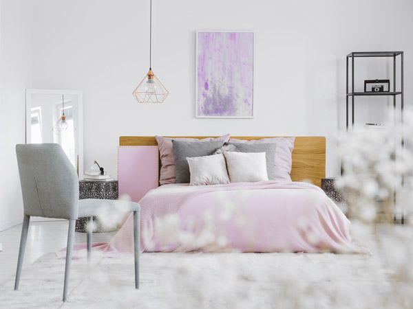 Schlafzimmer Violett, Weiß, Grau