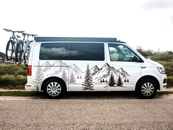 Wandtattoo Camper Van mit Bergen