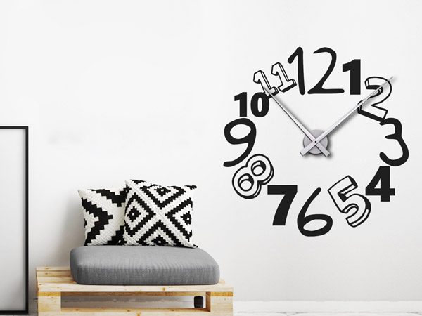 Wandtattoo Uhr kreative Zahlen im Jungenzimmer