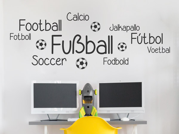 Wandtattoo Fußball in verschiedenen Sprachen zur WM