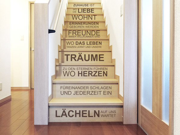 Treppenstufen bekleben mit Wandtattoos