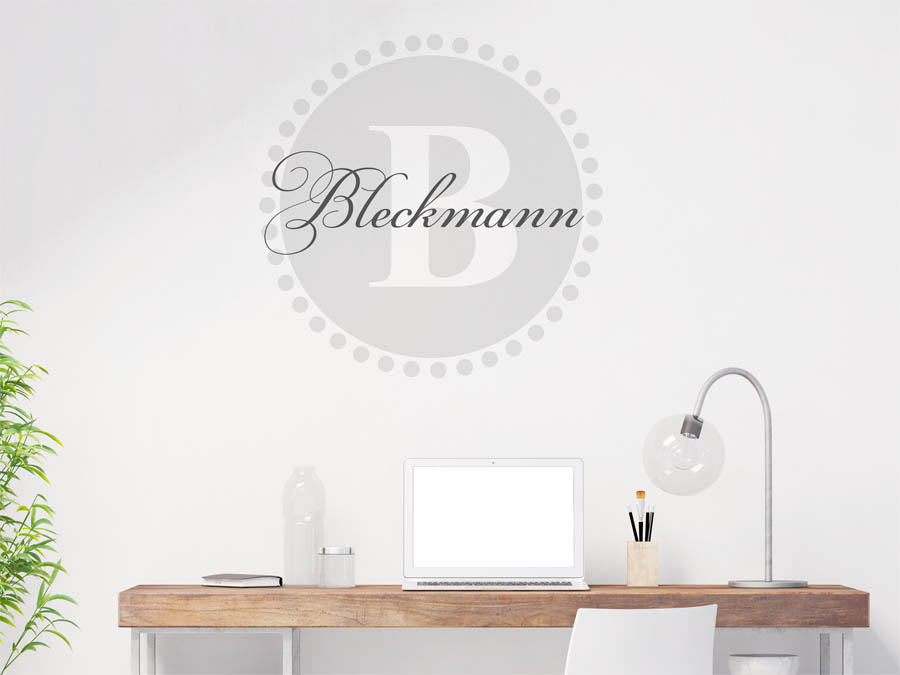 Bleckmann Familienname als rundes Monogramm
