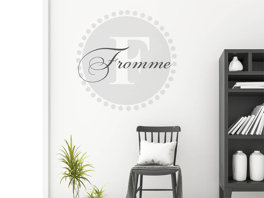 Fromme Familienname als rundes Monogramm