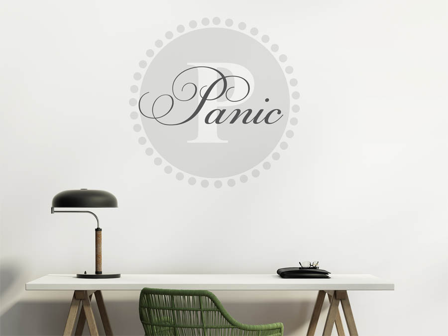 Panic Familienname als rundes Monogramm