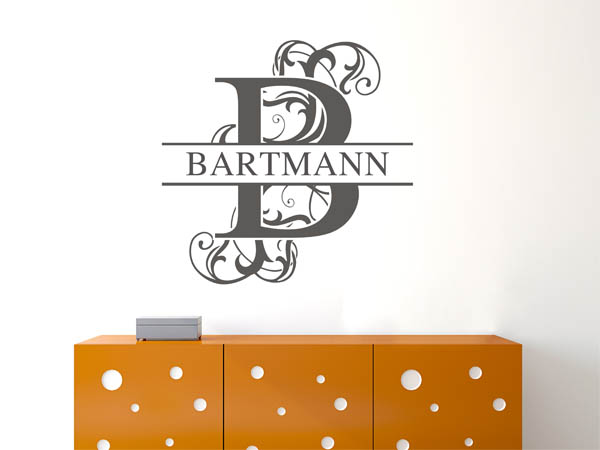 Wandtattoo verschnörkeltes B mit Bartmann