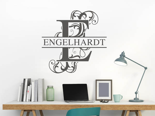 Wandtattoo verschnörkeltes E mit Engelhardt