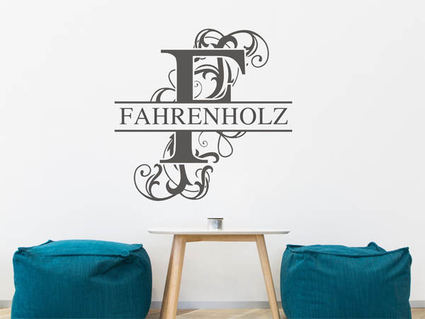 Wandtattoo verschnörkeltes F mit Fahrenholz