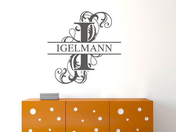 Wandtattoo verschnörkeltes I mit Igelmann