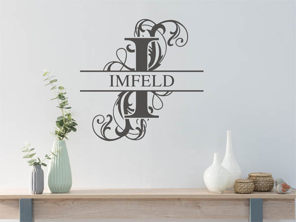 Wandtattoo verschnörkeltes I mit Imfeld