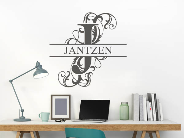 Wandtattoo verschnörkeltes J mit Jantzen