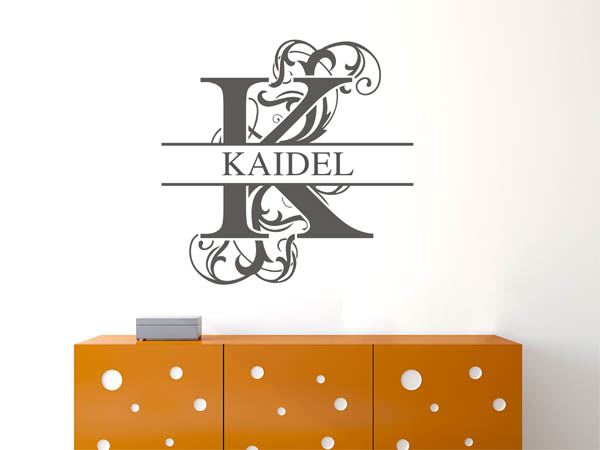 Wandtattoo verschnörkeltes K mit Kaidel