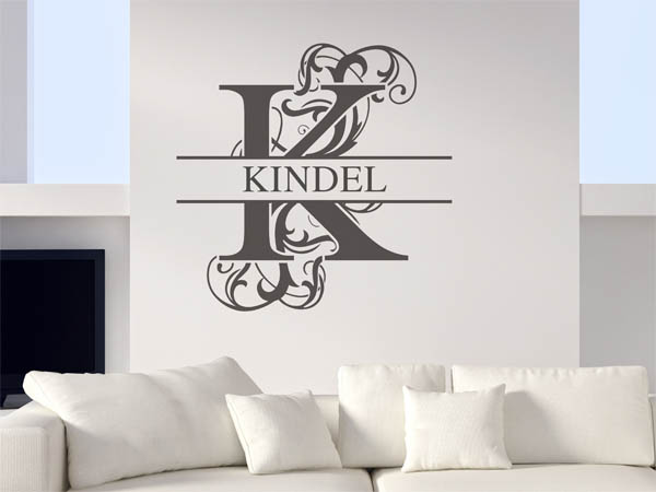 Wandtattoo verschnörkeltes K mit Kindel